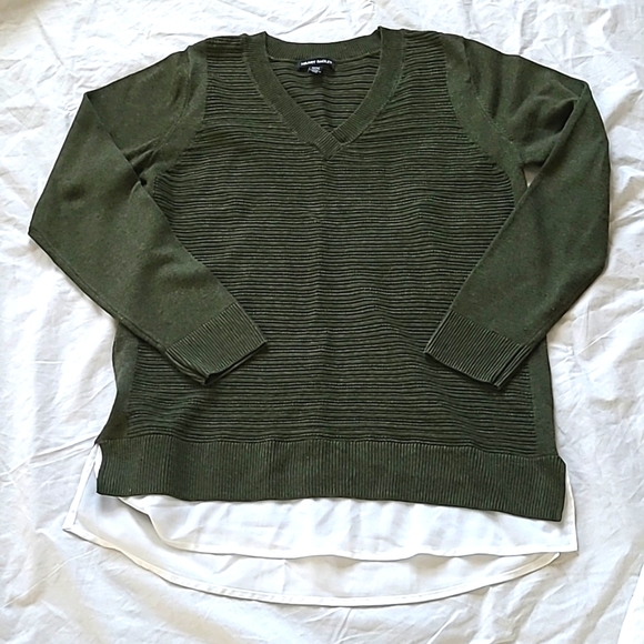 Hilary Radley Military Green V-Neck Pullover Long Sleeves Knitted Top, Size M - Picture 3 of 11